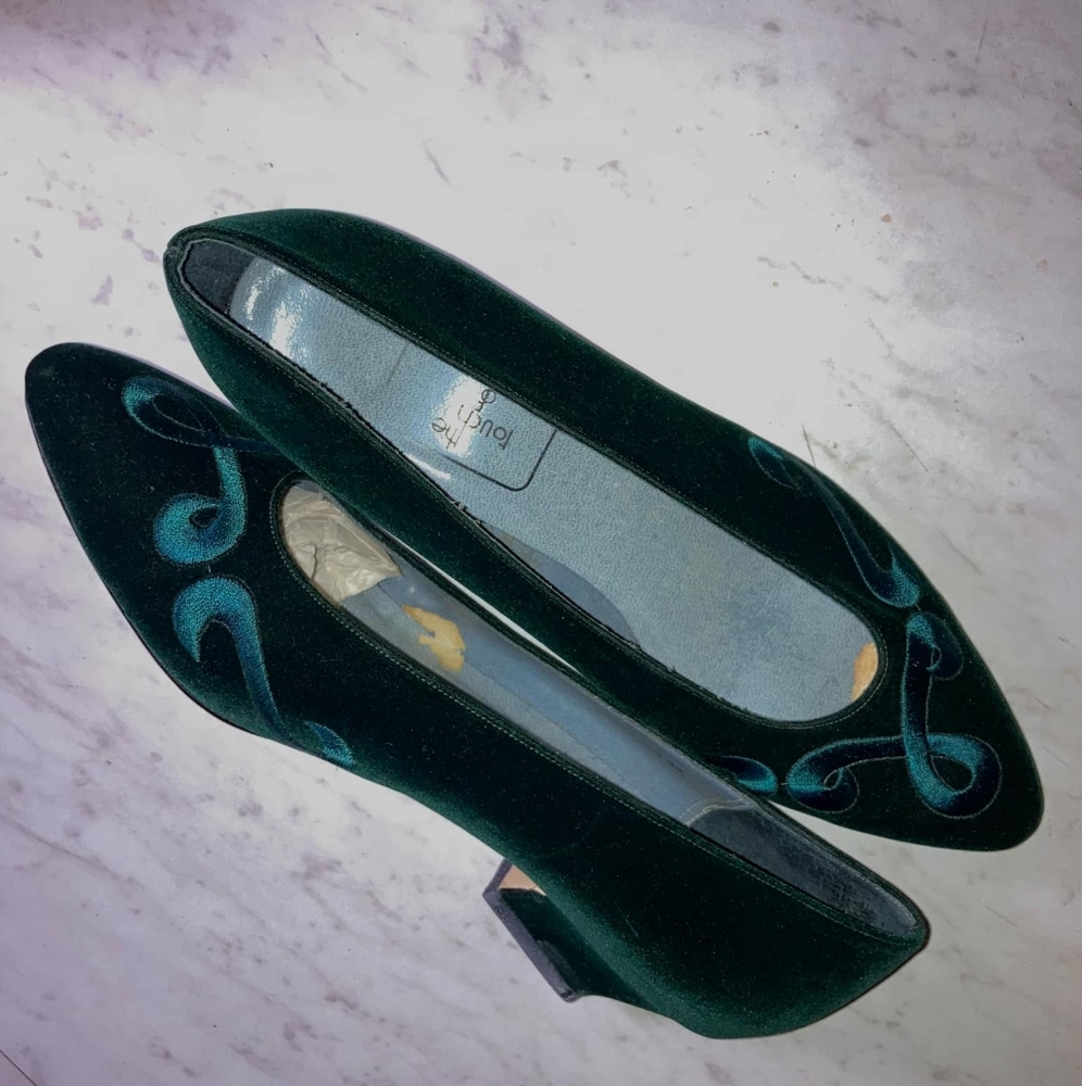 Vintage- Green Crushed Velvet Heels